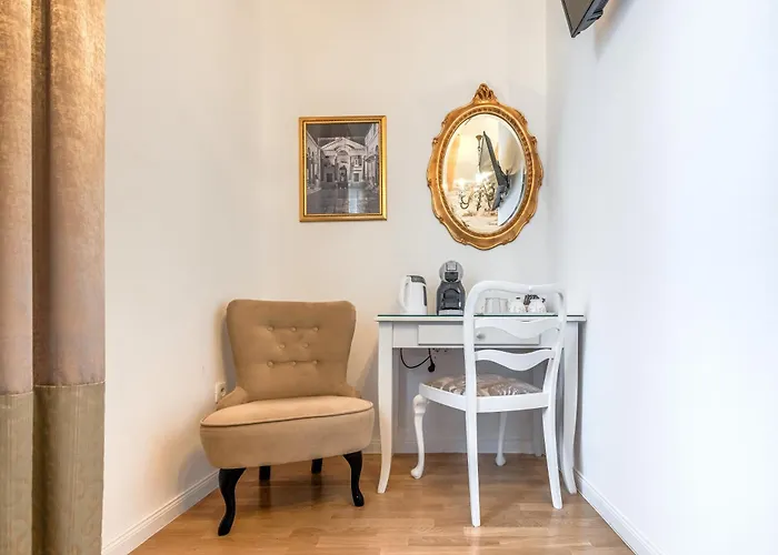 Le Monde - Vintage Bed & Breakfast 4*