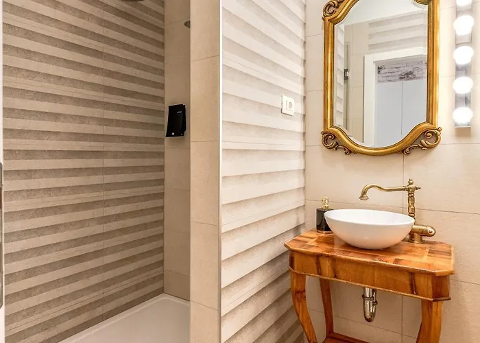 Le Monde - Vintage 4* Split