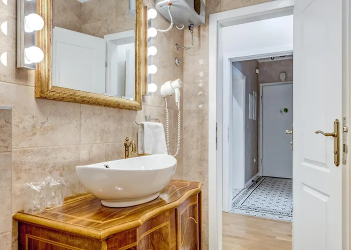 Le Monde - Vintage Bed & Breakfast Split