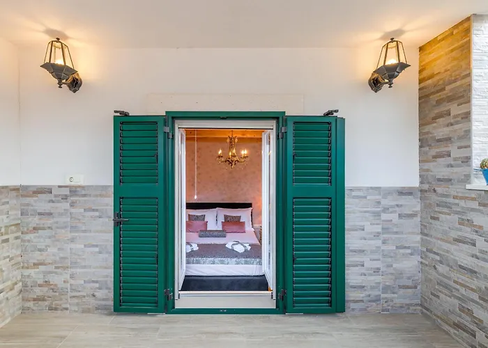 Le Monde - Vintage 4* Split