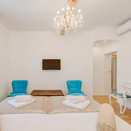 Le Monde Luxury 4* Spalato