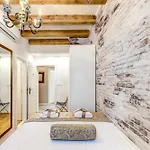 Le Monde - Vintage Bed & Breakfast Split
