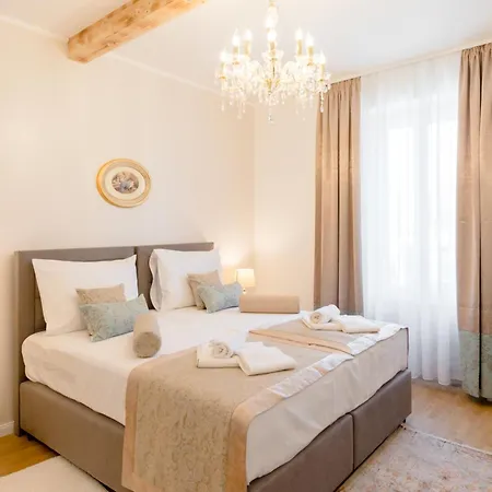 Nocleg ze śniadaniem Le Monde - Vintage 4*