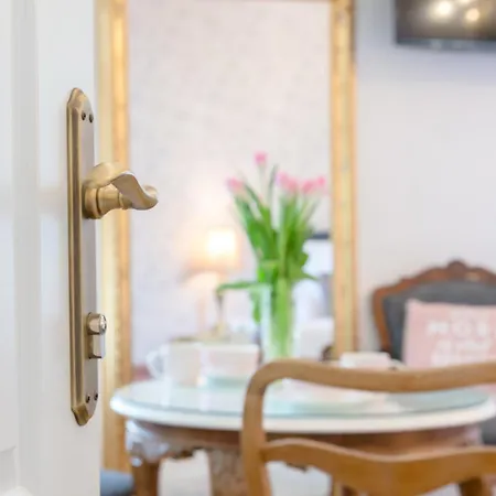 Le Monde - Vintage Bed and breakfast