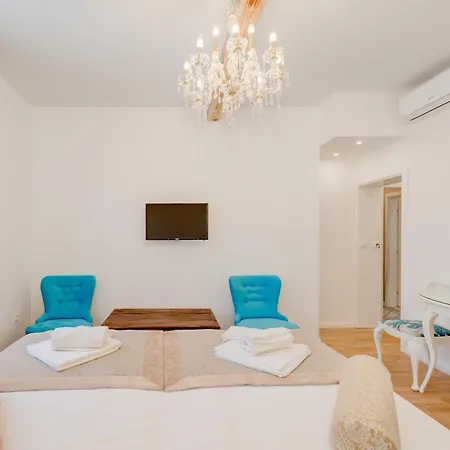 Le Monde - Vintage 4* Split