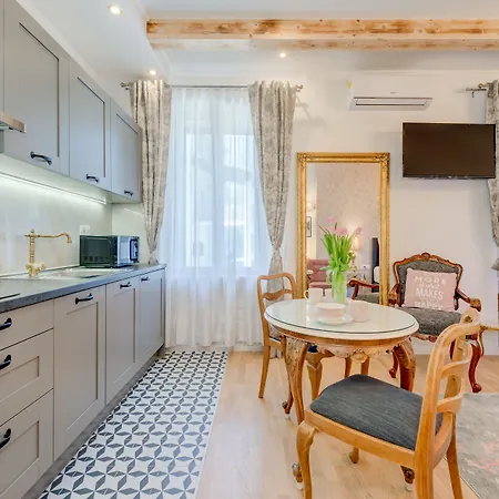 Le Monde - Vintage Nocleg ze śniadaniem