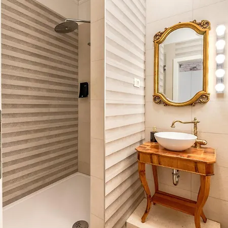 Le Monde - Vintage 4* Split