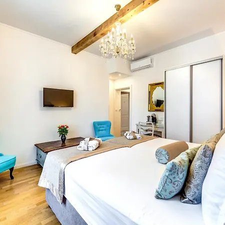 Nocleg ze śniadaniem Le Monde - Vintage 4*