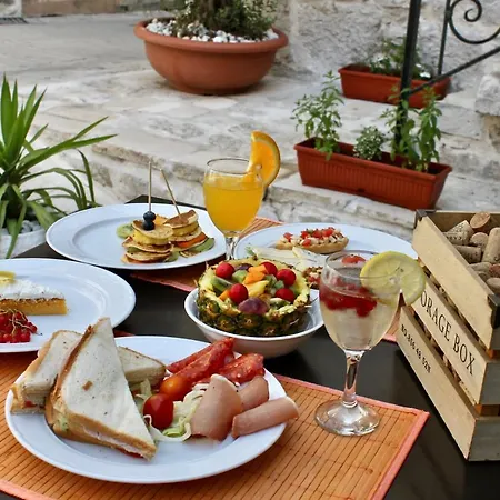 Le Monde - Vintage 4*