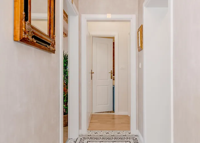 Le Monde - Vintage 4* Split